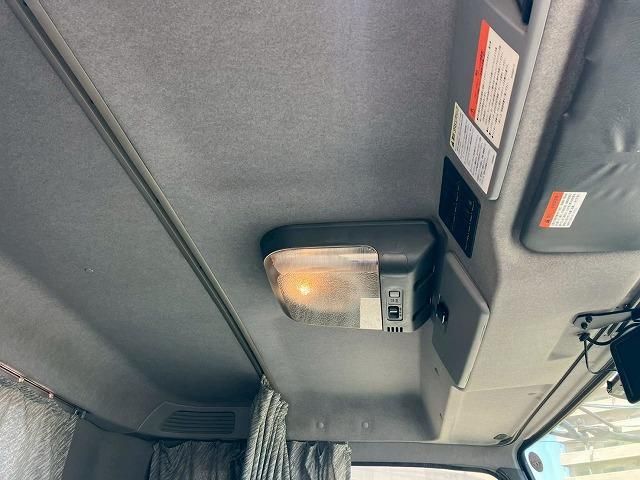 Isuzu GIGA 2016-03 7199643-10