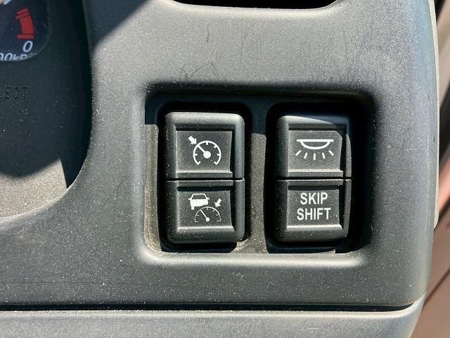 Isuzu GIGA 2016-03 7199643-24