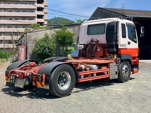 Isuzu GIGA 2016-03 7199643-4