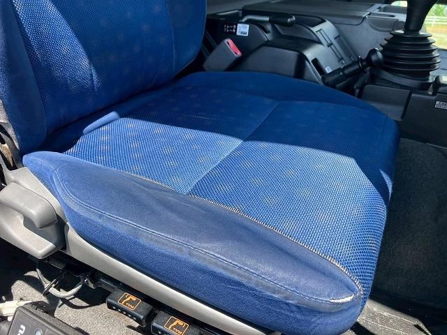 Isuzu GIGA 2016-03 7199643-8
