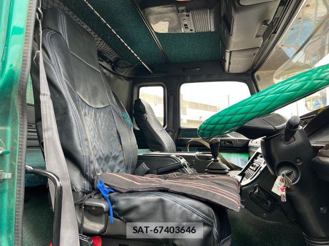 Isuzu GIGA 1997-01 7219017-11