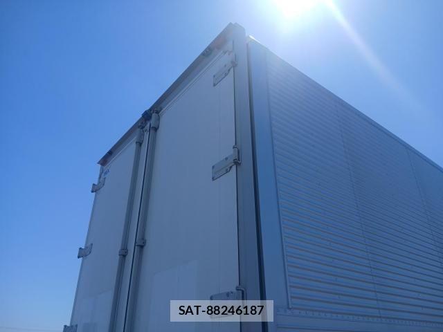 Isuzu GIGA 2016-03 7250923-10