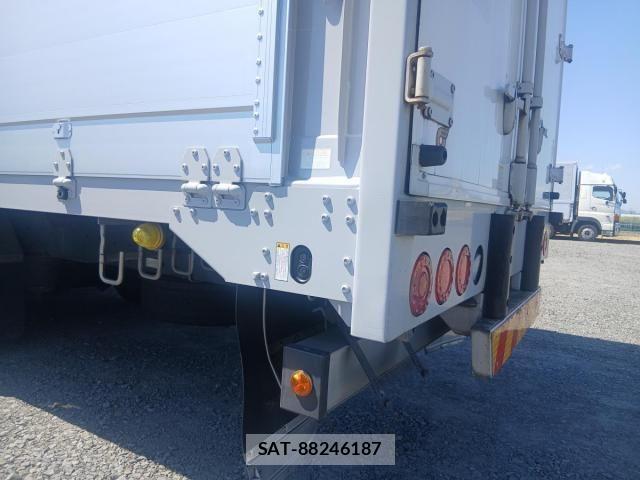 Isuzu GIGA 2016-03 7250923-13