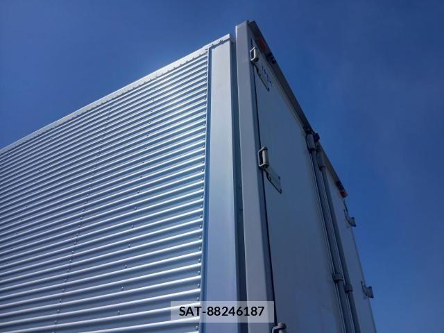 Isuzu GIGA 2016-03 7250923-14