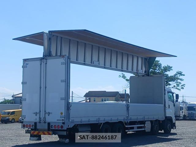 Isuzu GIGA 2016-03 7250923-19