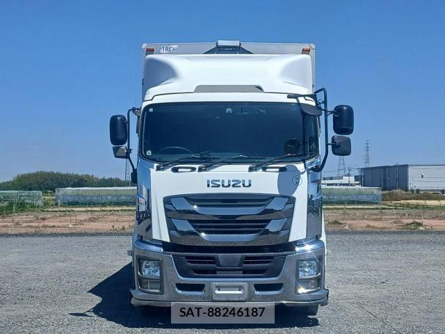 Isuzu GIGA 2016-03 7250923-2