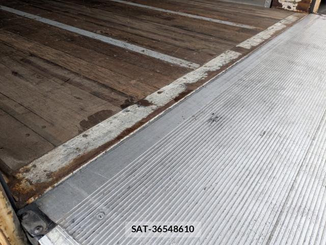 Isuzu GIGA 2015-02 7250931-9