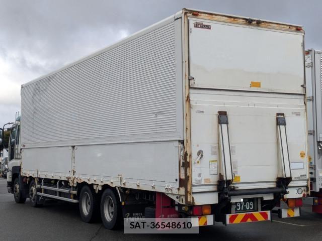 Isuzu GIGA 2015-02 7250931-3