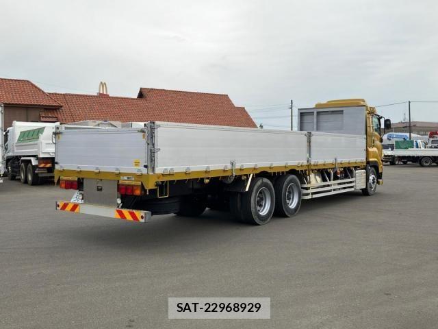 Isuzu GIGA 2019-11 7250918-2