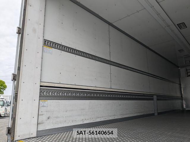 Isuzu GIGA 2017-04 7250919-19