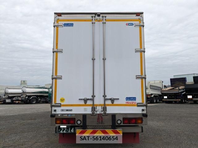 Isuzu GIGA 2017-04 7250919-4