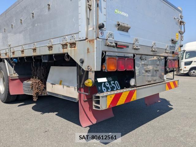 Isuzu GIGA 2016-09 7250921-4