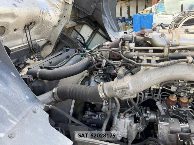 Isuzu GIGA 2016-08 7250924-21