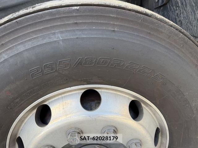 Isuzu GIGA 2016-08 7250924-27