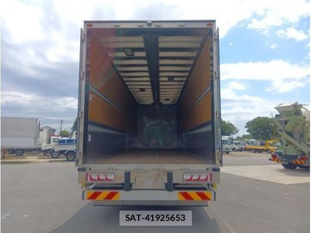 Isuzu GIGA 2019-03 7271953-5