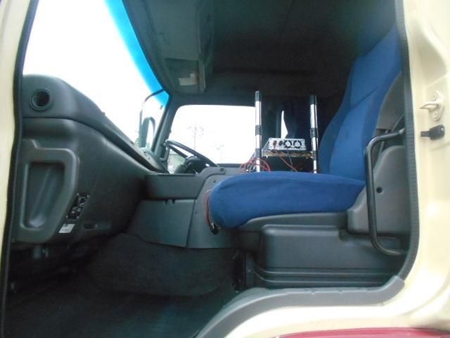Isuzu GIGA 2008-01 7306685-17
