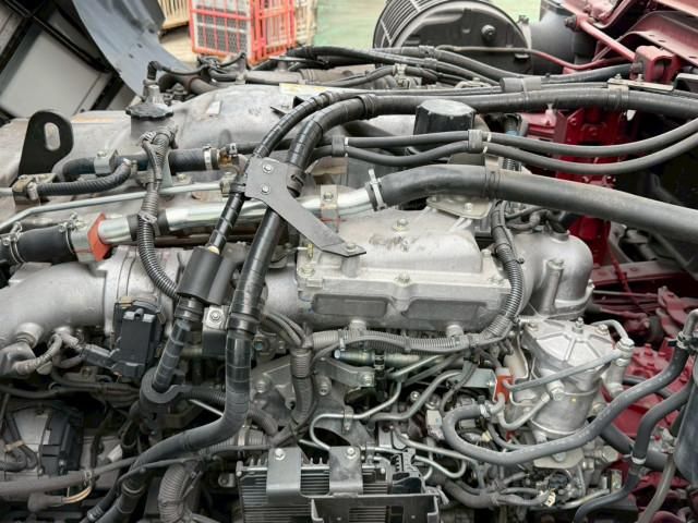 Isuzu GIGA 2017-12 7306682-25
