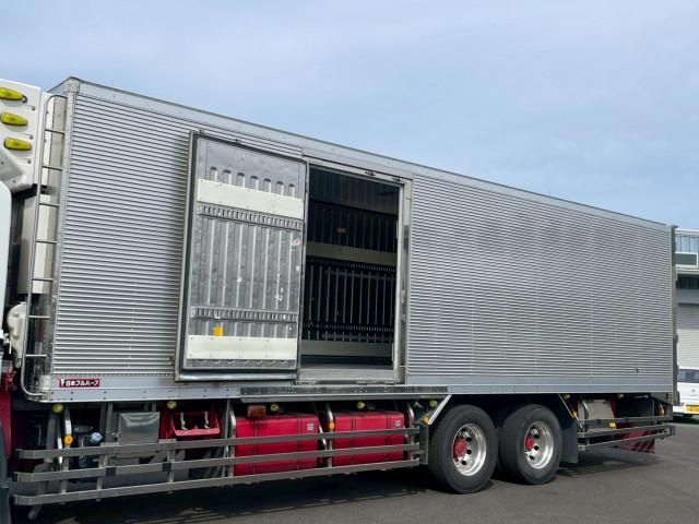 Isuzu GIGA 2017-12 7306682-7