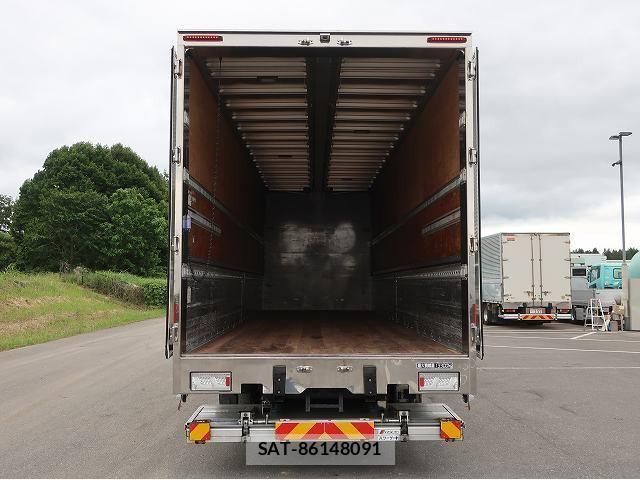 Isuzu GIGA 2020-02 7357895-8