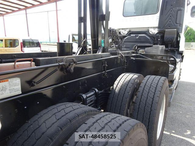 Isuzu GIGA 2019-06 7357903-15