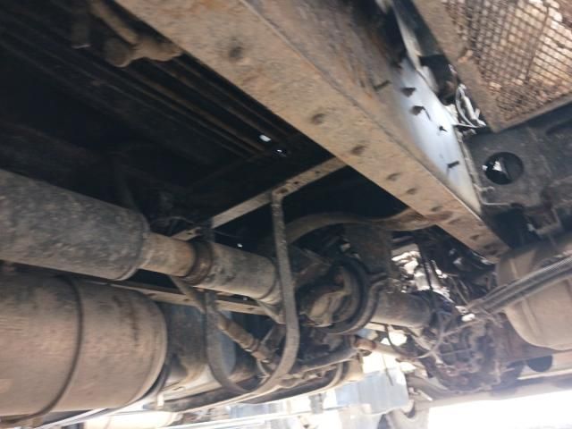 Isuzu GIGA 2017-07 7383913-10
