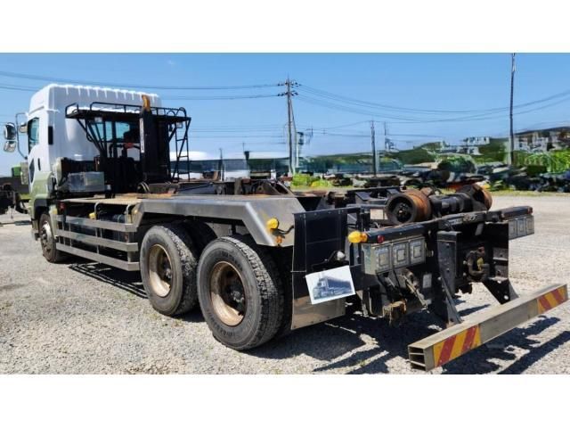 Isuzu GIGA 2017-03 7383916-2