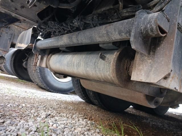 Isuzu GIGA 2017-03 7383916-6