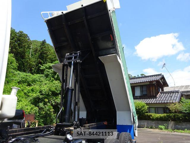 Isuzu GIGA 2015-03 7392262-13
