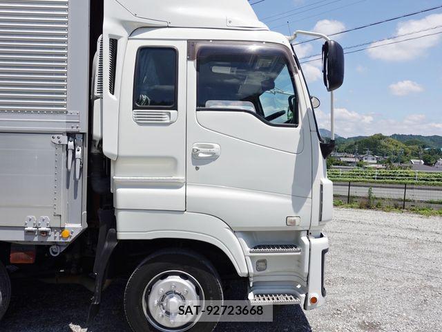 Isuzu GIGA 2012-03 7454540-5
