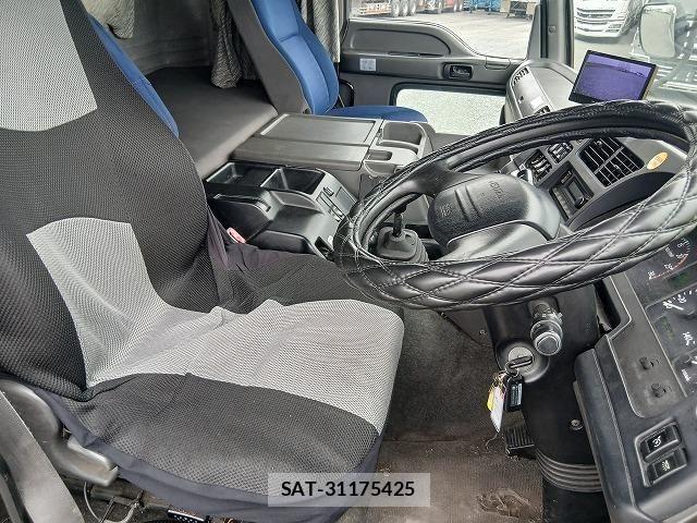 Isuzu GIGA 2013-03 7500715-18