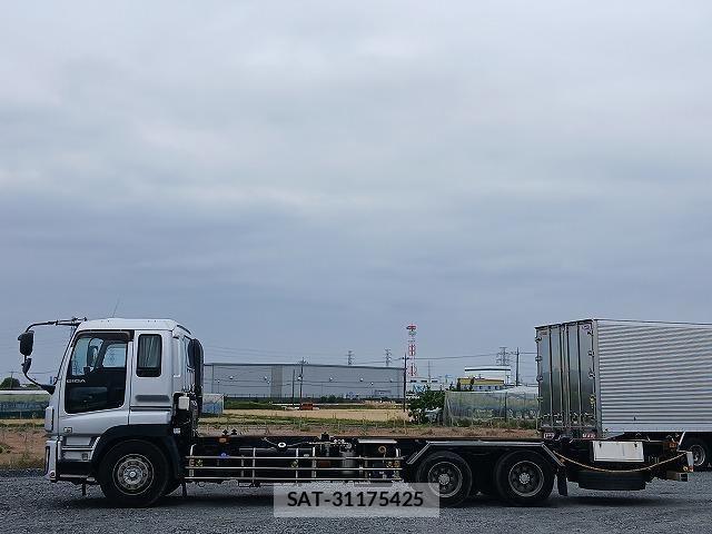 Isuzu GIGA 2013-03 7500715-7