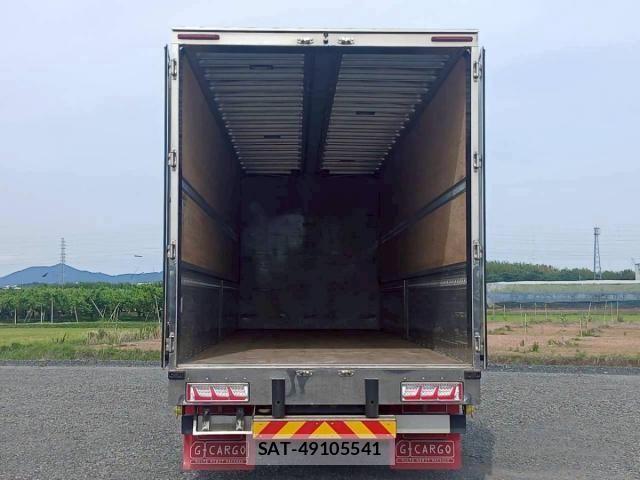 Isuzu GIGA 2022-09 7508720-15