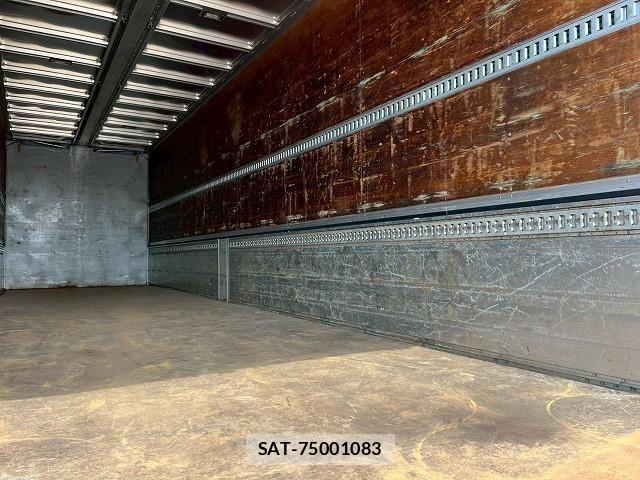 Isuzu GIGA 2014-07 7500717-15