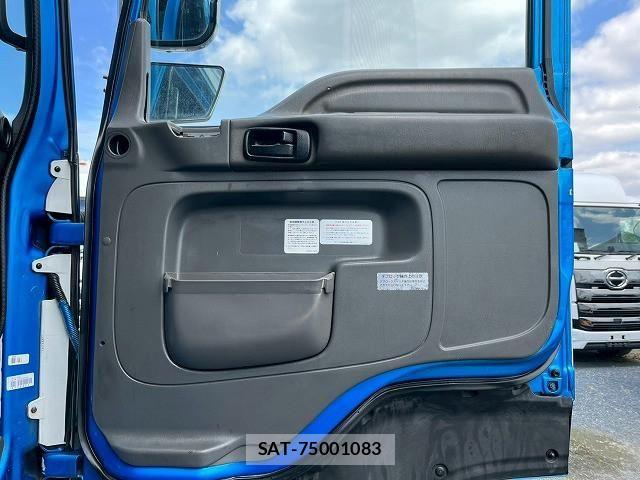 Isuzu GIGA 2014-07 7500717-17