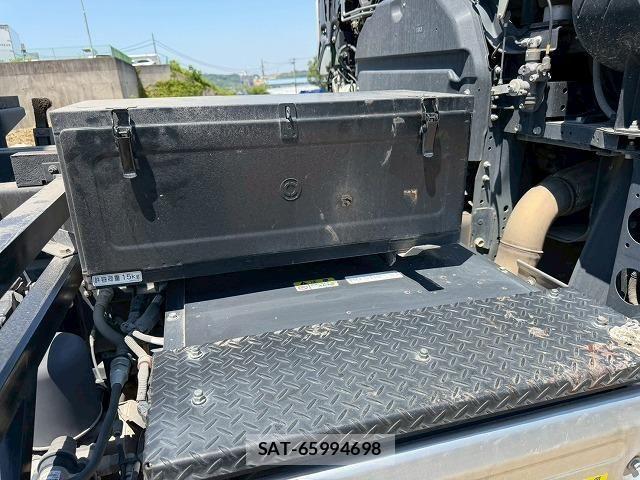Isuzu GIGA 2022-09 7500709-13