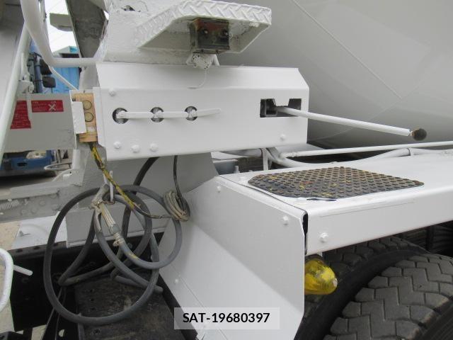 Isuzu GIGA 2015-05 7508739-24