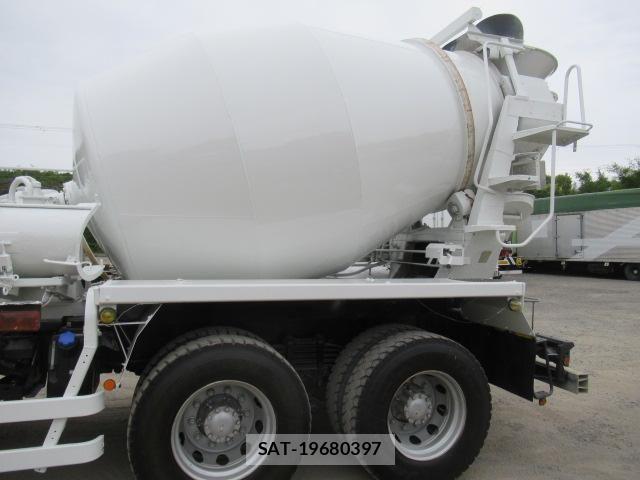 Isuzu GIGA 2015-05 7508739-6