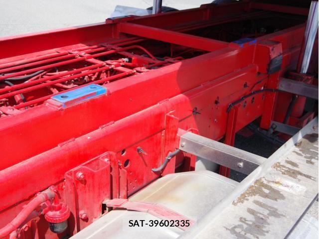 Isuzu GIGA 2014-04 7500706-5