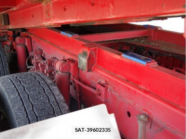 Isuzu GIGA 2014-04 7500706-6