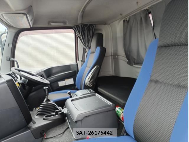Isuzu GIGA 2017-01 7500710-25