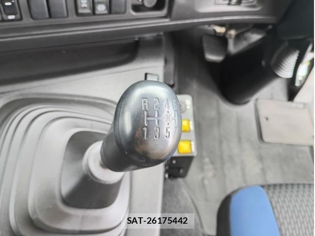 Isuzu GIGA 2017-01 7500710-28
