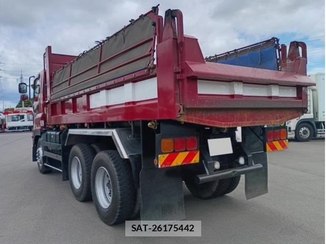 Isuzu GIGA 2017-01 7500710-4