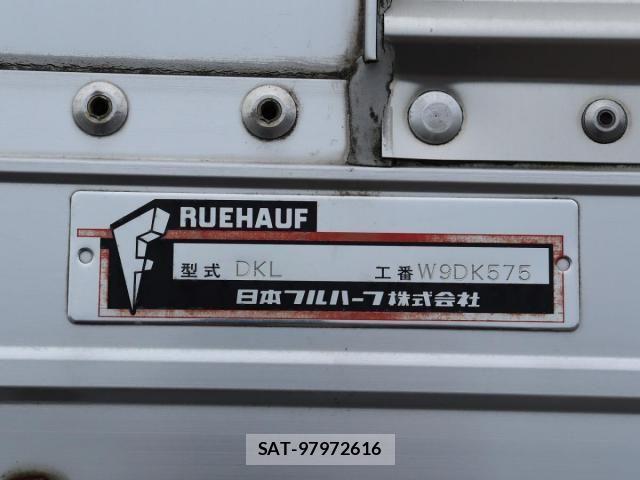 Isuzu GIGA 2017-03 7508731-11