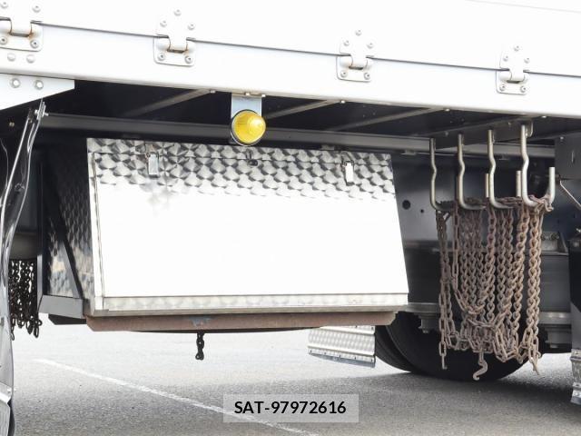 Isuzu GIGA 2017-03 7508731-16