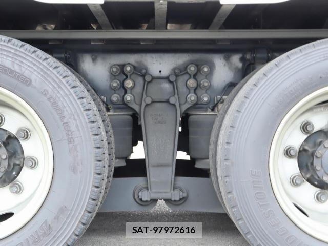 Isuzu GIGA 2017-03 7508731-19