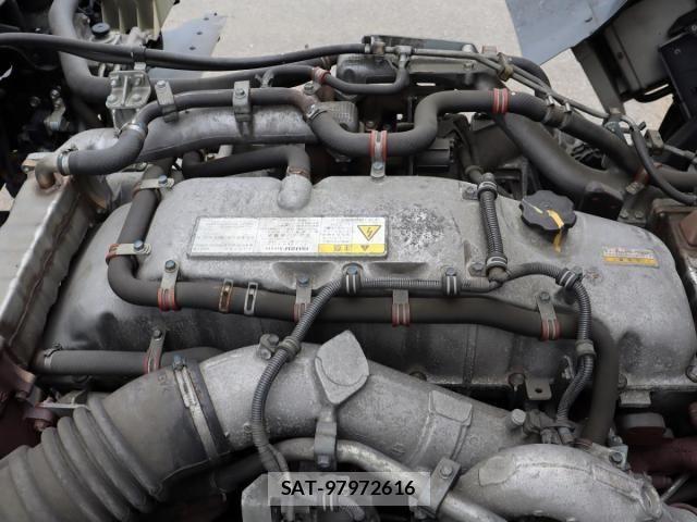 Isuzu GIGA 2017-03 7508731-26