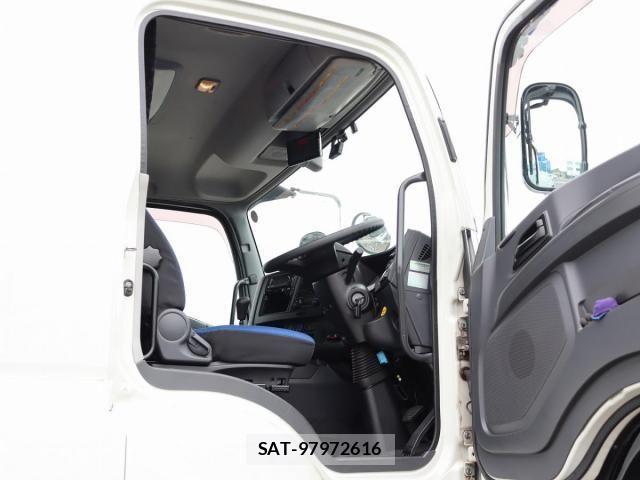 Isuzu GIGA 2017-03 7508731-28
