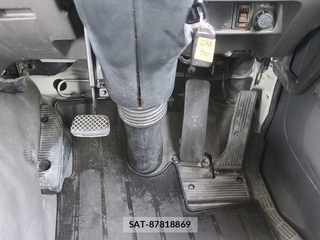 Isuzu GIGA 2016-08 7562168-22