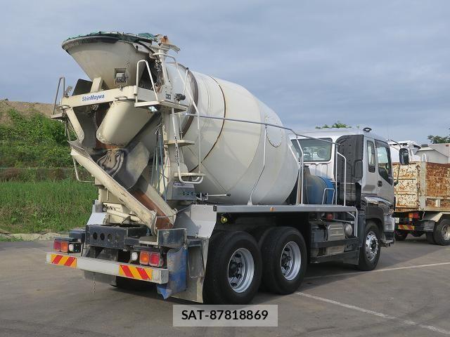 Isuzu GIGA 2016-08 7562168-2