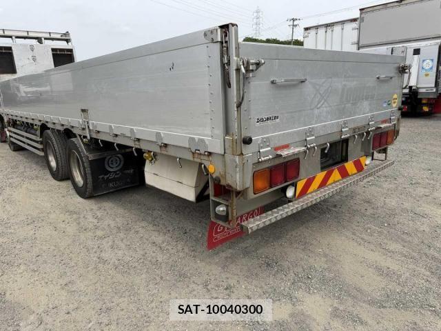 Isuzu GIGA 2016-02 7562169-12